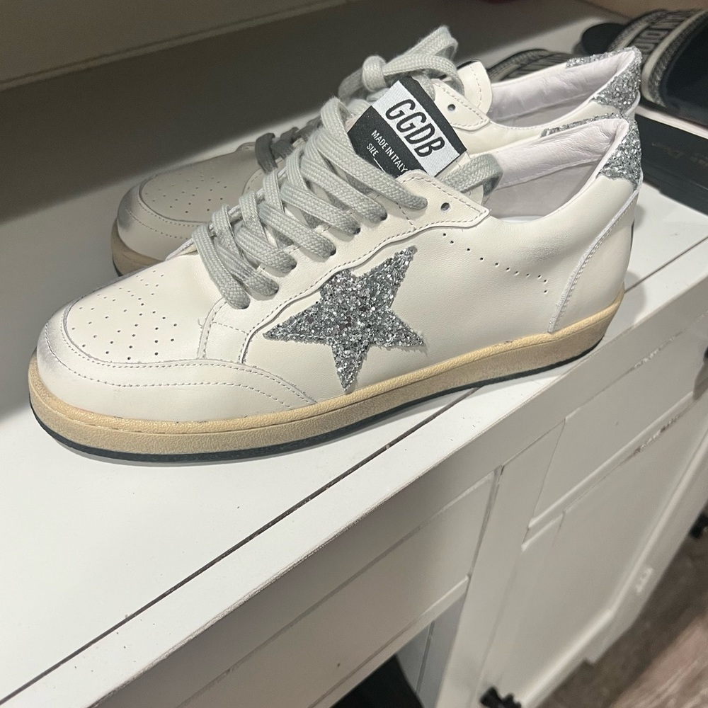 Ggdb look sneakers
